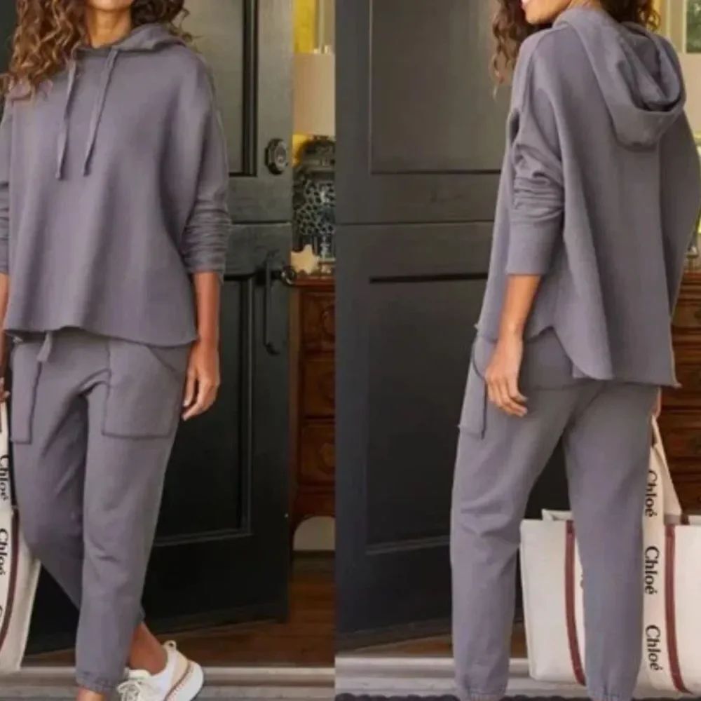 Frank & Eileen Kane Capelet Triple Fleece Hoodie
VV4